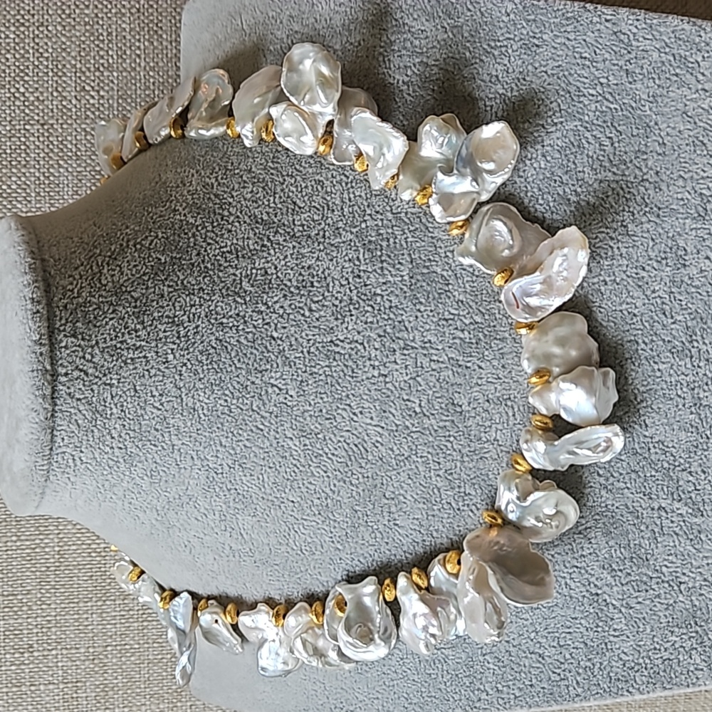 Madeleine Lou Keishi Pearl & Gold Necklace - Picture 3 of 8